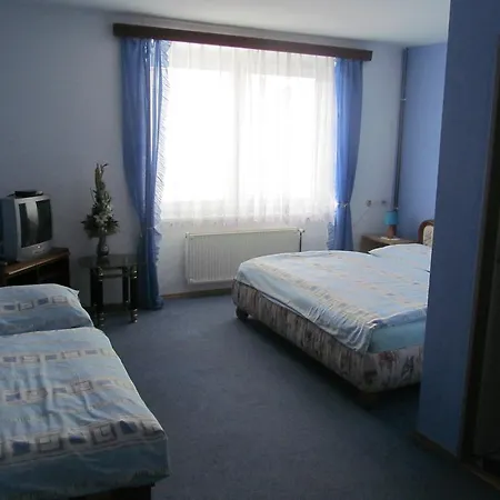 V Aleji - V Soukromi *