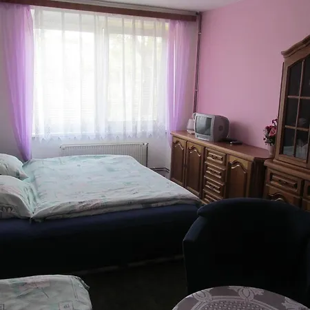 V Aleji - V Soukromi Valtice